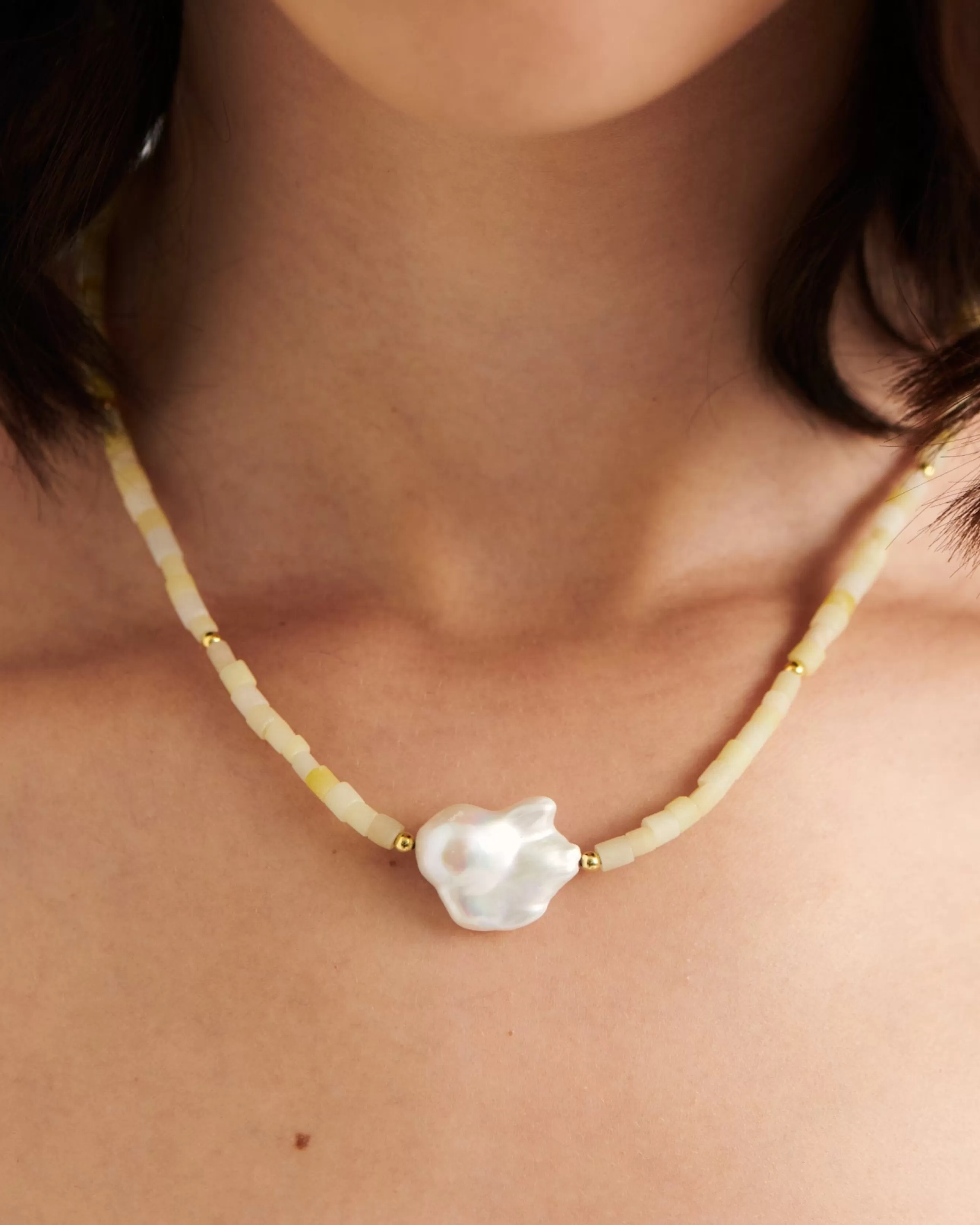 Shop BRUNA The Label Valencia Necklace Or vermeil 18ct et perles